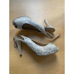 Ron White "Brooks" Peep white metallic hearts Stiletto Heel BNWOT Italy